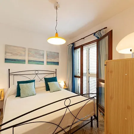 Lovely In With Kitchen Apartment *