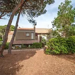 1 Bedroom Awesome In *