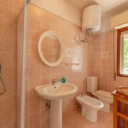 Lovely In With Kitchen