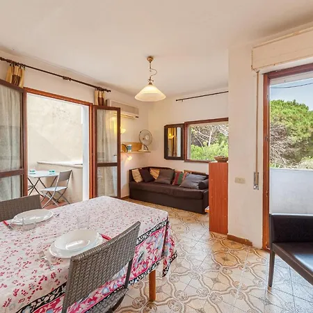 1 Bedroom Awesome In Стинтино