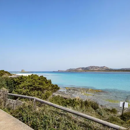 1 Bedroom Awesome In Apartman Stintino