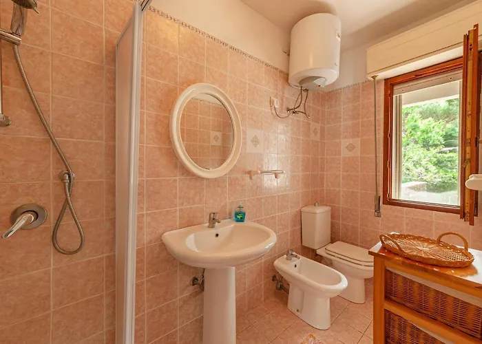 1 Bedroom Awesome In
